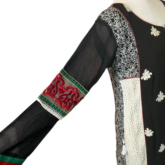 Asopalav Indian Salwar Kameez Black Red White XL Embroidered Lace Sheer Sleeves - Picture 5 of 15